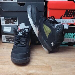 Nike Jordan Retro 5 Black Men's Sneakers 3Y Black